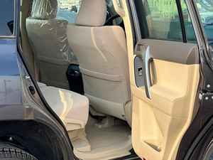 NUEVO TOYOTA PRADO TXL 2023, 0 KM, 7 PLAZAS, 6 CILINDROS, 299 HP, TRANSMISIÓN AUTOMÁTICA - Product Image 3