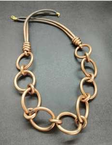 Collier long à pampilles en résine tendance Design haut de gamme Collier à pendentifs en résine fait main de Bohême - Product Image 5