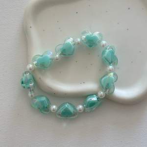 Bonita pulsera de cuentas de Corazón Verde para niñas, joyería de acero inoxidable y acrílico Kawaii con pulsera de cuentas de moda de perlas de imitación - Product Image 4