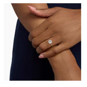 แหวนหมั้นวินเทจคลาสสิก เงินแท้ ดีไซน์เนอร์ระดับพรีเมียม ประดับเพชรทริลโลจี สำหรับผู้หญิง ความต้องการสูง ไม่ตกยุค สื่อถึงความหมายอันล้ำค่า - Product Image 2