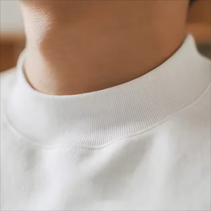 Camiseta Oversize de Algodón 100% con Cuello Redondo, Personalizable con Logotipo OEM, Tejido Grueso, Estilo Urbano, Cómoda - Product Image 3