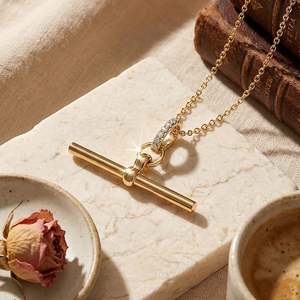 สร้อยคอ Jeulia Andy Style Classic Gold Single Pave T-Bar ประดับเพชรซิร์คอนและมุก - Product Image 5