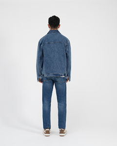 แจ็คเก็ตยีนส์ลำลองสำหรับผู้ชายรุ่นใหม่ล่าสุด สำหรับฤดูหนาว ผลิตจากผ้าฝ้ายออร์แกนิค ระบายอากาศได้ดี กันลม เป็นมิตรต่อสิ่งแวดล้อม ล้างด้วยกรด ราคาขายส่ง รับผลิตตามแบบ - Product Image 5