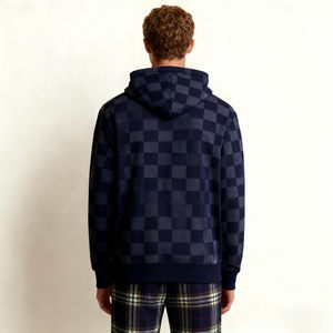 ผู้ผลิตเสื้อฮู้ดดี้สตรีทแวร์แบบกำหนดเอง คุณภาพสูง ผ้าเฟรนช์เทอร์รี่ลายสก็อต ปักลาย 3 มิติ ทรงบ็อกซี่ ไหล่ตก สำหรับผู้ชายและผู้หญิง - Product Image 3