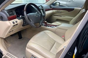 USADO LHD/RHD 2009 LE X US LS 600HL - Product Image 5