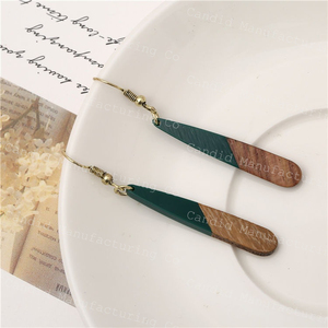 Pendientes de cristal chapados en oro para mujer, anillos de oreja de boda con perlas, accesorios de joyería de resina de madera de Navidad - Product Image 3