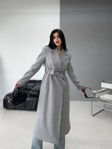 Manteau trench élégant gris en mélange polyester/coton, décontracté, à manches longues, col chemise, ceinturé, réversible, coupe-vent, pour l'automne - Product Image 2