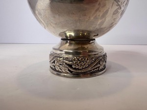 Tazón de Servir Tradicional con Acabado Plateado, Perfecto para Frutas, Chocolates, Frutos Secos y Exhibición Festiva de Mesa, de la India - Product Image 2