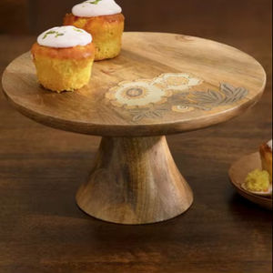 Soporte para pasteles de madera de mango, diseño floral nuevo, soporte para pasteles de madera de lujo, el más vendido. - Product Image 1