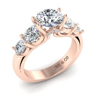 Style élégant Diamant Rond Rose Plaqué Or 925 Argent Twist Prong Cinq Pierre Bague de Fiançailles Pour Femmes Au Meilleur Prix - Product Image 2