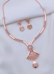 Ensemble de bijoux en diamants américains de qualité supérieure Collier et boucles d'oreilles de créateur pour les mariées et les célébrations Look de diamants avec un éclat brillant - Product Image 4