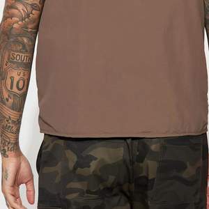 Chaqueta deportiva de secado rápido para exteriores para hombre, chaleco cargo multibolsillo personalizado con lona transpirable para uso de verano y seguridad Bre - Product Image 5