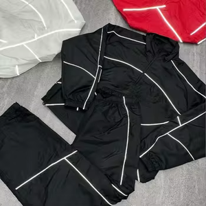 Survêtement en polyester léger et de haute qualité pour hommes, ensemble jogging streetwear surdimensionné avec logo réfléchissant imprimé personnalisé - Product Image 3
