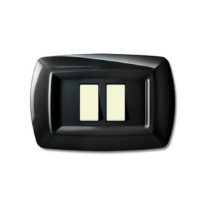 Tondo' Placca Mod.Magic in Termoplastica, 2 Posti Ravvicinati, Colore Nero - Product Image 1