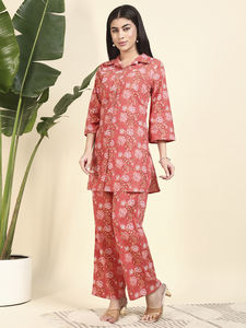 Ensemble chemise d'été pour femme en coton tricoté de qualité supérieure, à motif floral, col mandarin, manches trois-quarts, boutonnée, avec fente courte au genou - Product Image 4