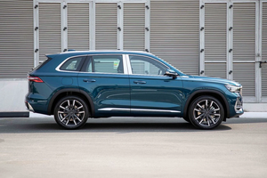 Tout Neuf, Kilométrage Zéro/Km, Prix Abordable, Bleu, 2024, Geeleey Monjaro 2.0L TD Turbo 4WD, Toit Ouvrant Panoramique, SUV Prêt à être Expédié - Product Image 5