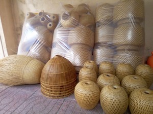 โคมไฟไม้ไผ่เวียดนาม โคมไฟไม้ไผ่สานธรรมชาติ ของตกแต่งภายใน โฟกัสการส่งออกจำนวนมาก โรงงานผลิตมีความมั่นคง - Product Image 4