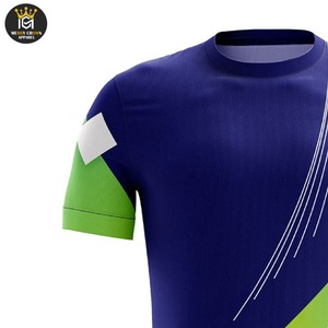 Maillot de football pour homme 100% polyester doux et confortable, à séchage rapide, personnalisable avec logo et nom, pour les fans de France - Product Image 5