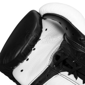 Gants de boxe ajustables en cuir pour le fitness Équipement d'entraînement MMA à lacets personnalisés - Product Image 5