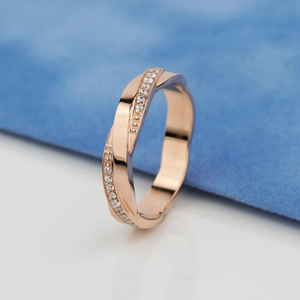 Alliance de mariage romantique, bague de fiançailles unique pour homme, moissanite taille ovale, certifiée IGI, acier inoxydable plaqué or 18 carats, fine - Product Image 3