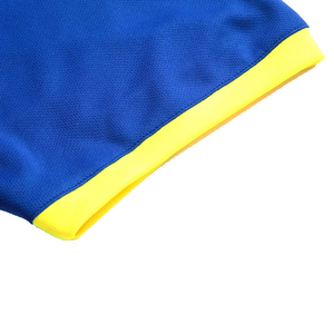 ชุดฟุตบอลผู้ชายขายดี ชุดยูนิฟอร์มฟุตบอลแบบกำหนดเอง เสื้อแจ็คเก็ตระบายอากาศและชุดวอร์ม พร้อมบริการพิมพ์โลโก้ทีม บริการ OEM - Product Image 3