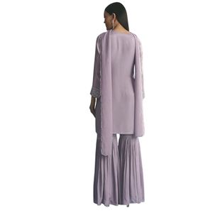 Traje lavanda Chinon Kurta Sharara con bordado Moti para fiesta de boda india elegante y traje festivo tradicional - Product Image 5