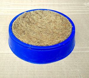 Nido de Plástico para Palomas con Almohadillas para Loros - Suministros para Aves, Uso en Exteriores, Forma Redonda - Product Image 1