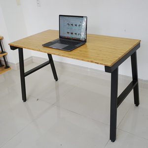BFAB002-120x60ซม. โต๊ะวางแล็ปท็อปไม้ไผ่พร้อมขาเหล็กประกอบสำเร็จ ดีไซน์เรียบง่าย พกพาสะดวก สำหรับใช้ในบ้าน สำนักงาน หรือห้องนอน มีลิ้นชัก - Product Image 3