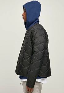High Quality Winter <b>Jacket</b> BOXY FIT Warm Soft Custom Vintage <b>Camo</b> Quilted <b>Jackets</b> Heavy Luxury Hiphop Distressed <b>Jacket</b> for <b>Man</b> - Product Image 4