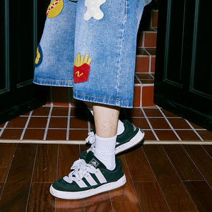 Usine de haute qualité dessin animé Chenille broderie Patch Jeans hommes impression Shorts d'été grande taille taille moyenne respirant Denim - Product Image 4