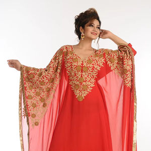 Caftán Georgette Rojo Con Trabajo Zari - Product Image 1