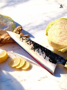 Couteau de chef Santoku en acier inoxydable forgé fait à la main avec manche en bois Couteau de cuisine personnalisable Support OEM - Product Image 2