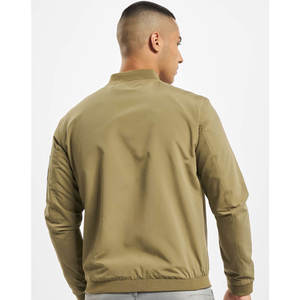 Venta directa de fábrica, chaqueta de nailon de invierno transpirable a prueba de viento con logotipo frontal de lona de talla grande para hombre - Product Image 2