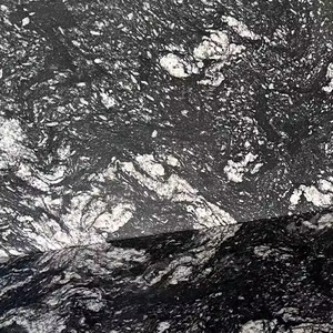 Bloc de dalles de granit noir nuage design moderne pierre naturelle très demandée pour le bureau de restaurant design graphique poli indien - Product Image 2