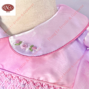 ชุดเดรสเด็กผู้หญิงสไตล์เจ้าหญิงสีรุ้ง คุณภาพสูง ขายส่ง แบบสม็อคและปักลาย ผลิตจากผ้าโพลีเอสเตอร์/คอตตอน - Product Image 3