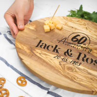 Planche à découper artisanale haut de gamme en bois d'olivier brun doré ArtisRaw, écologique et polyvalente, pour les besoins culinaires, gâteaux et fromages