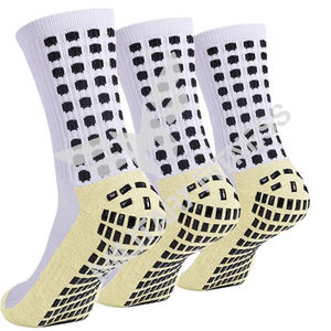 Venta al por mayor personalizado rendimiento deportes antideslizante gimnasio calcetines agarre Calcetines antideslizantes calcetines para hombres - Product Image 5