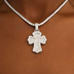 Baguette en argent sterling 925 plaqué or blanc 14 carats VVS pendentif croix Moissanite pour femmes bijoux élégants de style Hip Hop - Product Image 1