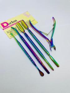 Empujador de cutículas de uñas de doble cabeza reutilizable de acero inoxidable recubierto de arcoíris de calidad superior para limpieza de uñas - Product Image 4