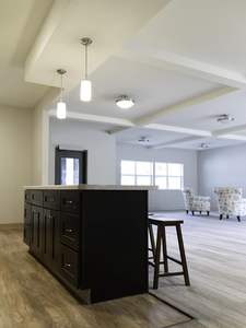 Superbe cuisine avec Design House Brookings Armoires de cuisine Rangement sur pied pour cuisine Buanderie ou Buanderie Espresso - Product Image 5