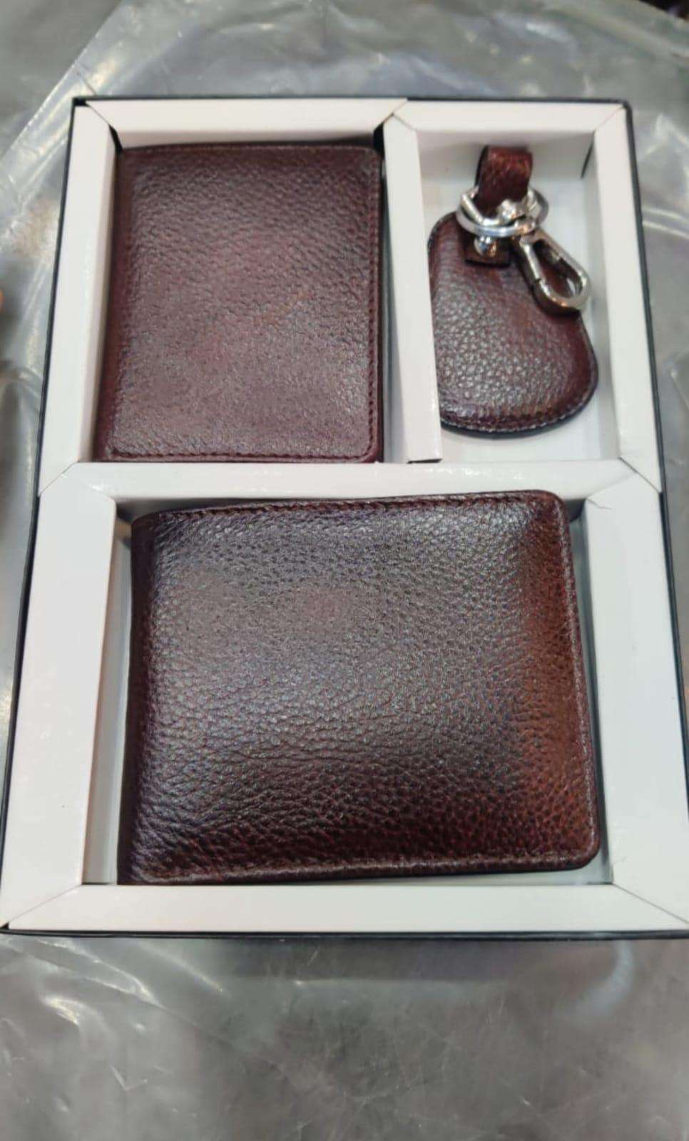 Black // Brown // Tan