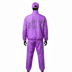 ชุดวินด์เบรกเกอร์ผู้ชาย ผ้าโพลีเอสเตอร์ทาฟเฟต้า สีม่วงเงา แผงด้านบนตัวเสื้อประดับโลโก้คริสตัลแบบกำหนดเอง ชุดวินด์เบรกเกอร์ไซส์ใหญ่ - Product Image 2