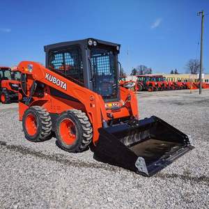 Excellent Condition Kubota SSV75 Skid Steer Loader Diesel Crawler Loader 75KW Orange Heavy Duty Construction Equipment Short - Product Image 2