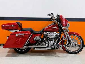 Venta Directa de Motocicleta de Turismo Davids0n Touring FLHR Road King con 3 Años de Garantía, Velocidad Máxima de 80 km/h - Product Image 3