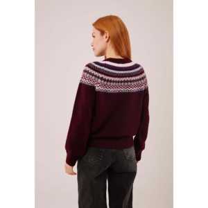 Suéter de Punto con Cuello Redondo Color Borgoña con Estampado Étnico, Estilo Casual, Venta al Por Mayor - Product Image 1