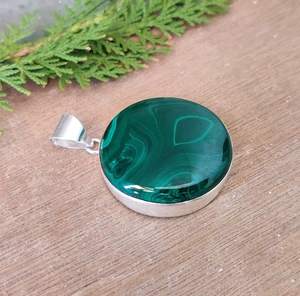 Malachite Gemstone Pendentif en argent sterling 925 Pendentif rond en malachite Pendentif en pierre naturelle 100% Cadeau de Noël fabriqué à la main OEM - Product Image 3
