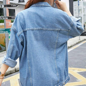 Veste en jean de qualité supérieure pour des tenues confortables Veste en jean élégante avec poches sur la poitrine et boutons sur le devant - Product Image 4