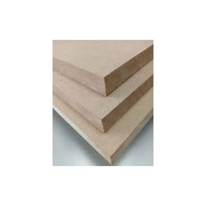 1220X2440 Núcleo de álamo completo 18/19/21mm Contrachapado con revestimiento de película impermeable para construcción al por mayor - Product Image 1