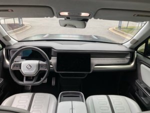 Seminuevo Clean 2023 Rivian R1S Adventure Electric AWD - Product Image 4