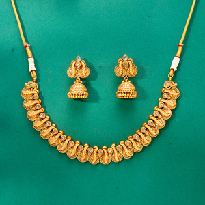 Compre collar clásico antiguo de calidad de exportación en línea con baño de oro mate - Product Image 1